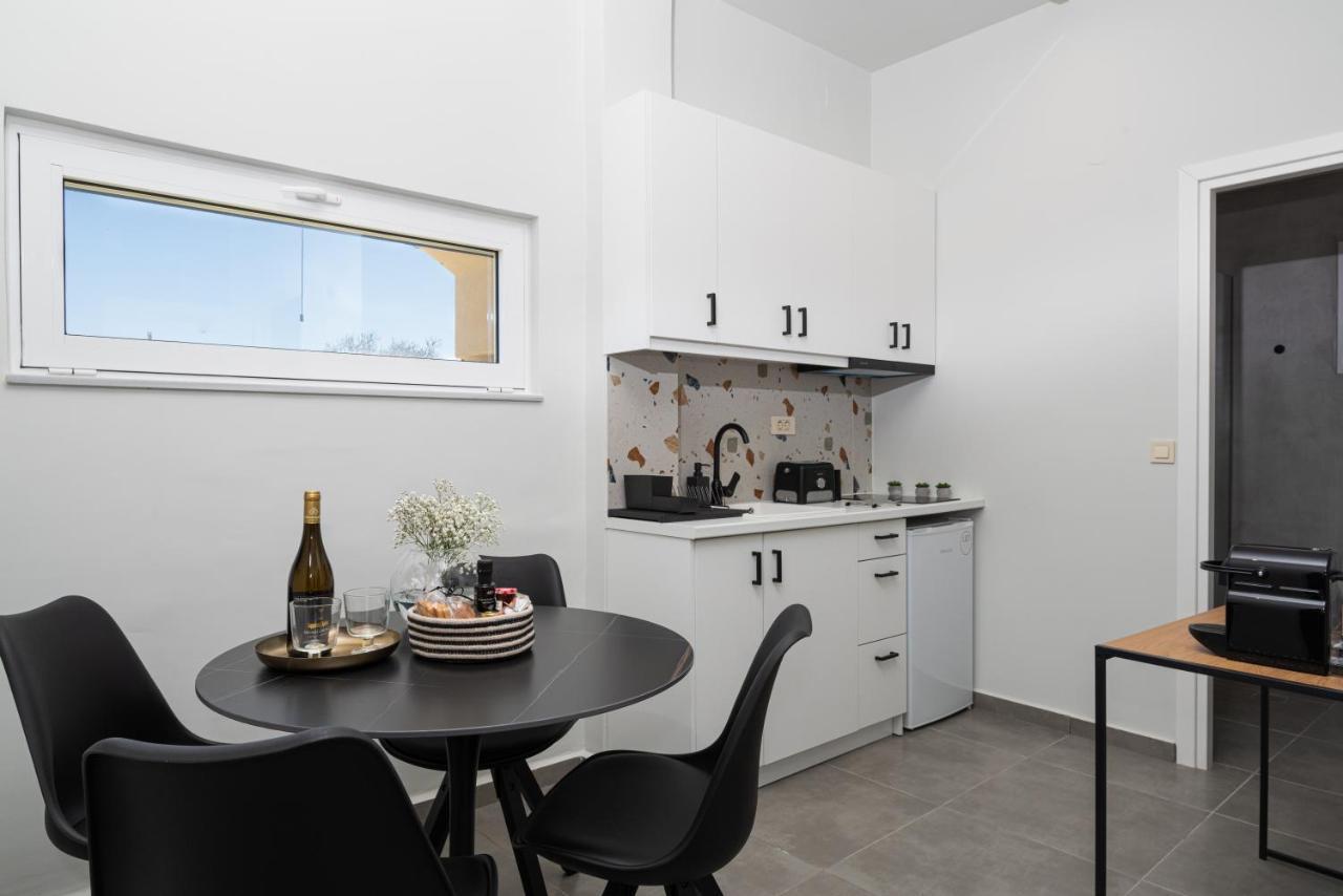 Meliora Suites Dhrapaniás Eksteriør billede